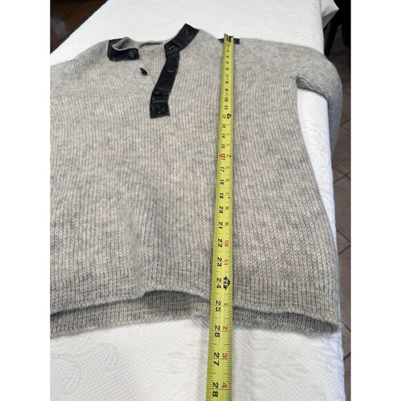 Carroll and Co Sweater Super Alpaca 1/4 Bottom Italian Gray leather collar - Picture 7 of 8